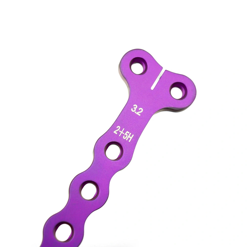 Veterinary Orthopedic Implant 3.2mm T-Type Locking Plate Made with Biocompatible Titanium